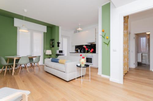 Lorenteggio Apartment | Vivimi Home Fiordalisi Stile & Comfort Vicino Metro