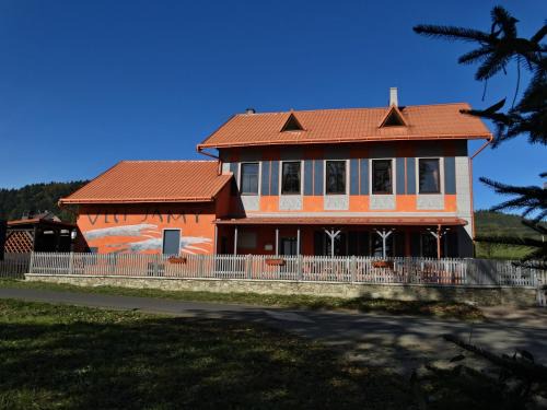 Lenora House | Vlčí Jámy
