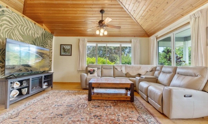 Volcano House | Volcano Magic! Cozy home located steps from Volcano National Park - Pet Friendly