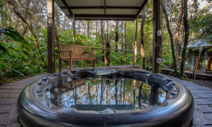 Volcano Bed & Breakfast | Volcano Mist Cottage