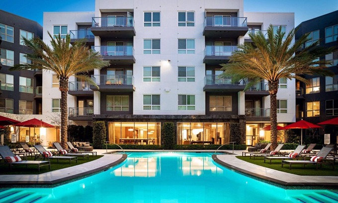 Grantville Apartment | Vora LUX – Elegant 1BRs with quartz kitchens, smart tech, and resort vibes.