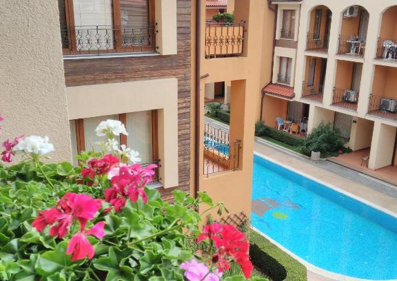 Intsaraki Apartment | VP Marina Ville Studios