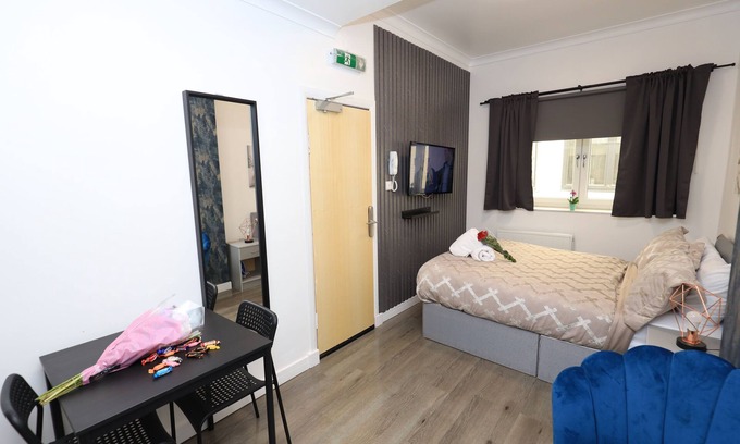 Glasgow Apartment | VR Apartments
