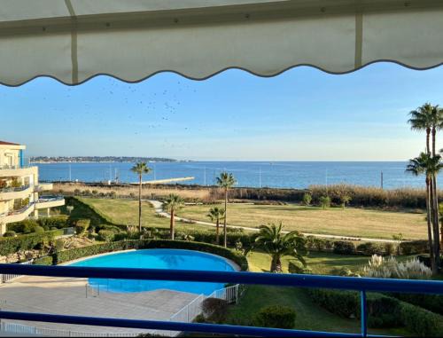 Antibes Apartment | Vue Mer Juan les Pins