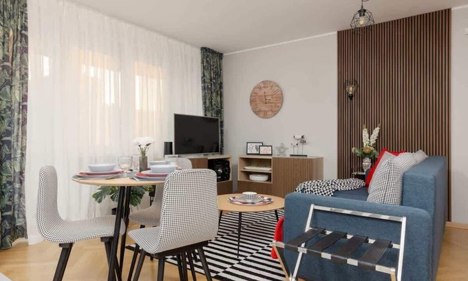 Zoliborz Apartment | Włościańska 10B | Modern Apartment | Balcony