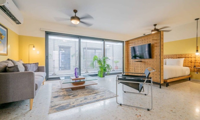 Santa Ana Apartment | w Homey 1BR in Casco Antiguo