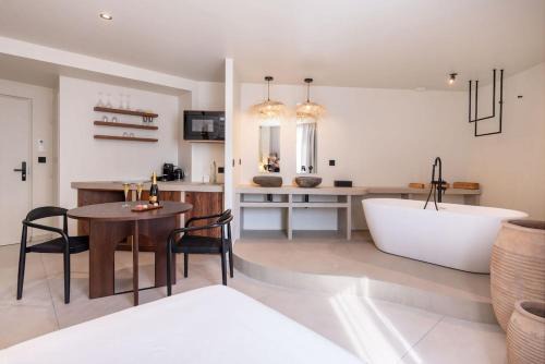 Villette Gare Apartment | Wabi Sabi 1, Appartement Premium Cocon de Luxe