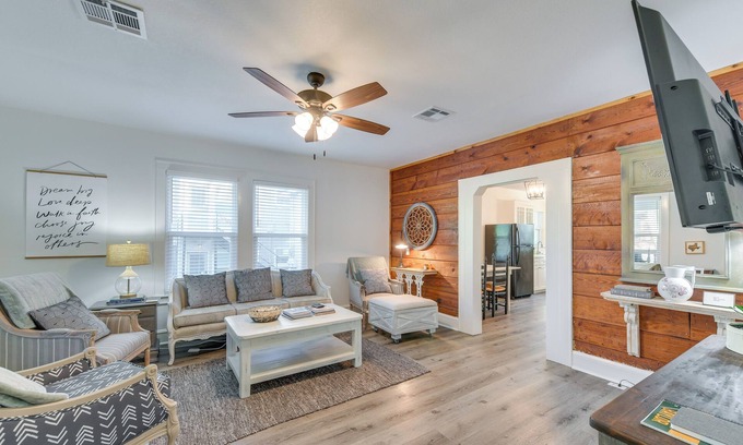 Austin Ave. House | Waco Vacation Rental Near Magnolia Market