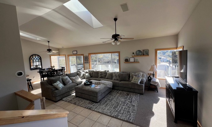 Oak Shores House | Wadsy's Lake House