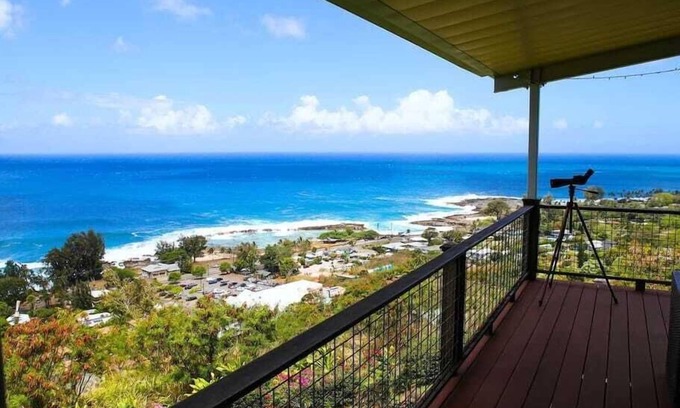Pupukea House | Waimea Bay Luxury Estate Views & Hot tub