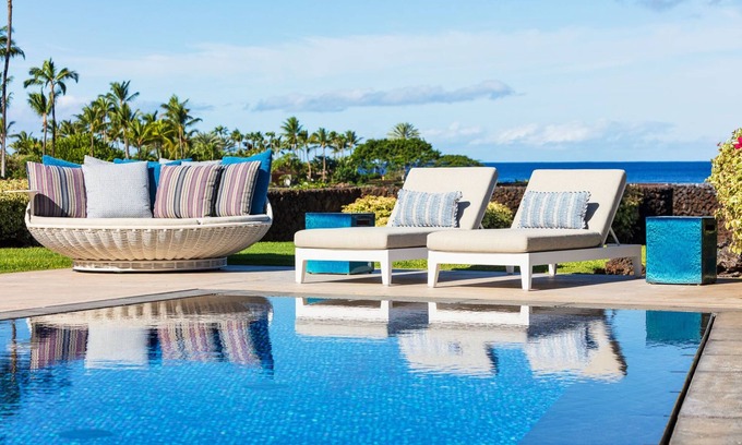 Kaupulehu House | Waiulu Ocean & Golf View Estate Hualalai