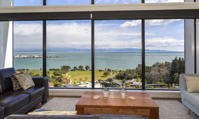 Atawhai House | Wakatu View - Nelson Luxury Holiday Home