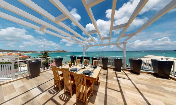 Grand Case Apartment | Walee Beach Penthouse 2 br top roof in Grand Case Beach, pool, free parking