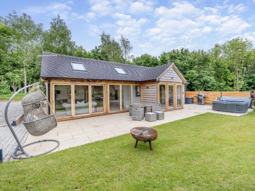 Kingstone House | Walford Lodge - Uk47305