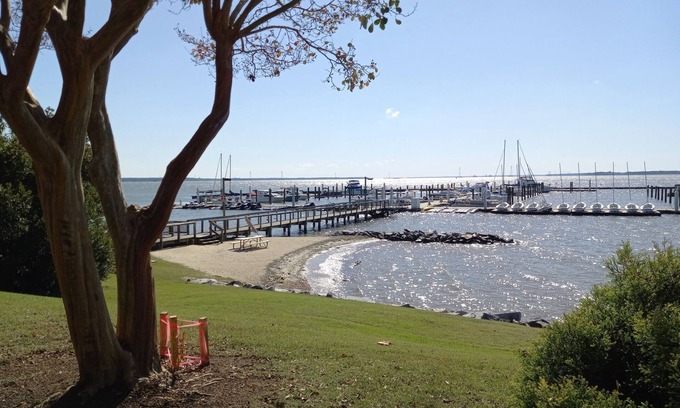 Kingsmill Apartment | Walk to beach, cozy, lovely room in "Kingsmill on the James"