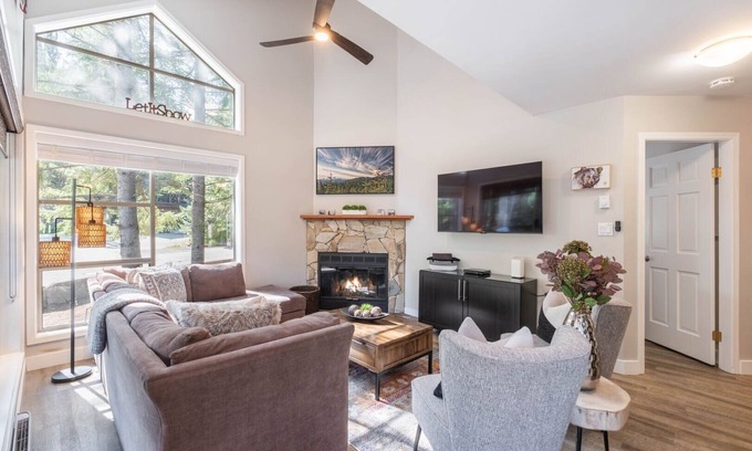 Whistler Creekside Condo | Walk to Creekside Gondola | BBQ | Pets | Free parking