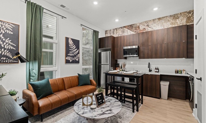 Old City Apartment | Walk to Everything in Old City- ADA compliant unit! Old City Philadelphia