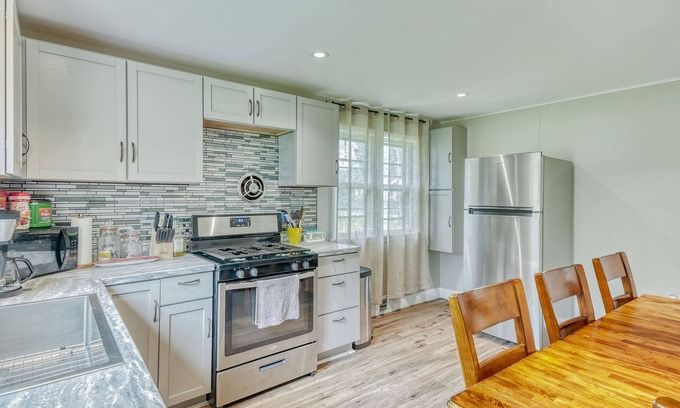 Rochester House | Walkable to RIT/Comfortable Stay near university