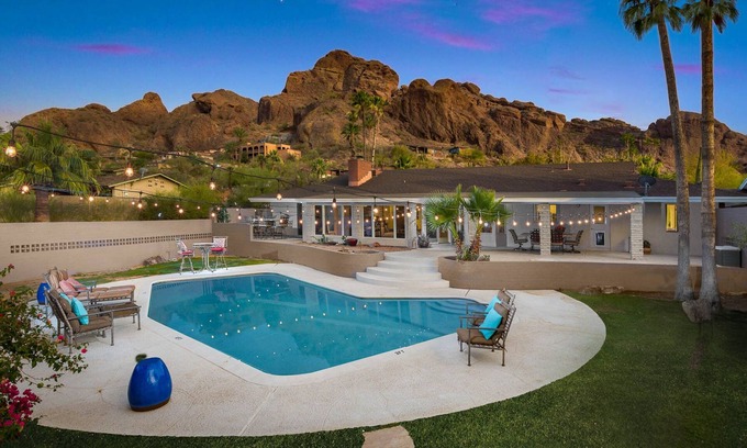 Paradise Valley House | Wall Street Journal Featured 6 Bed - 5 Bath Lux Villa