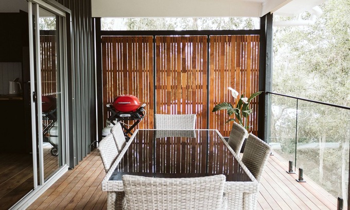 North Maleny House | Wallaby House - Family House in Private Parkland Setting with Lake View