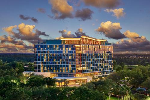 Bay Lake Resort | Walt Disney World Swan Reserve