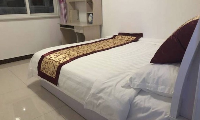 Badalingzhen Apartment | Wang you Apartment