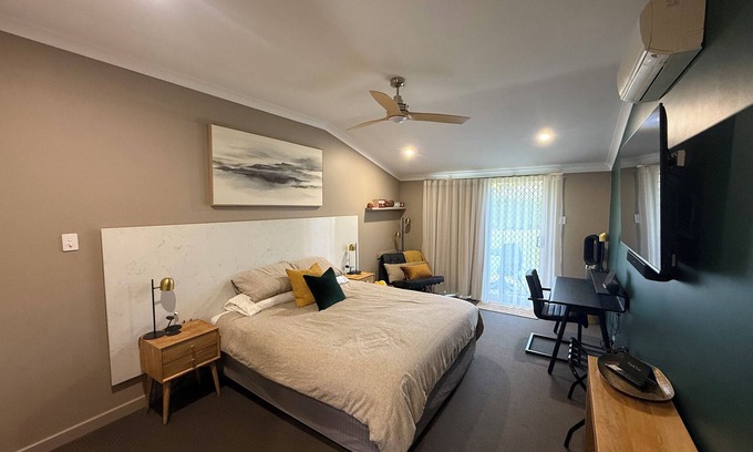 Pelican Point Hotel | Wanju Mia Mia, Escape to our stylish studio at prestigious Sanctuary Golf Resort