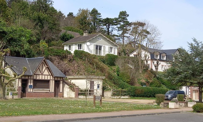 Veulettes-sur-Mer House | Warm and bright house 400m from the beach