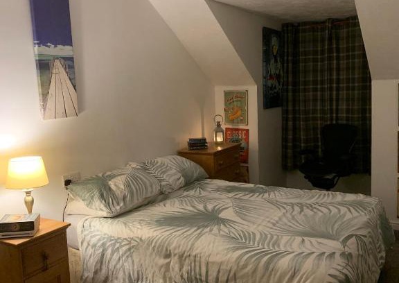 Burnham-on-Sea House | Warm and Cosy Double Bedroom