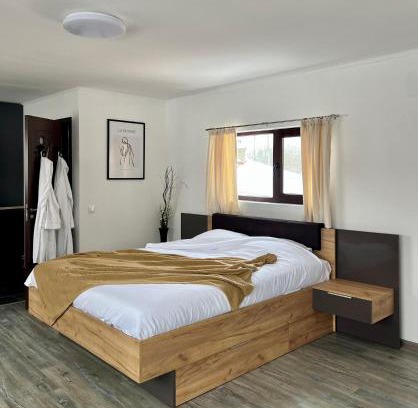 Baneasa Apartment | Warm'n Cozy, Modern Baneasa Studio
