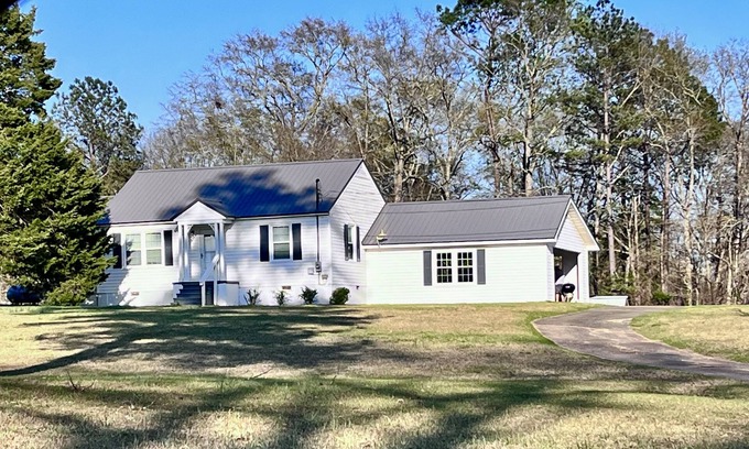 Manchester House | Warm Springs Retreat