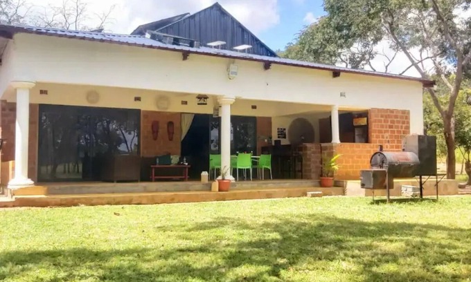 Zambia House | Warthog house cozy country house