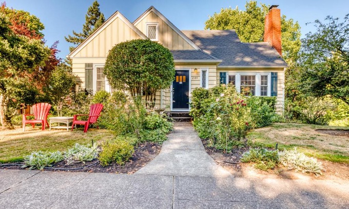 Amazon House | Washburne Park Retreat