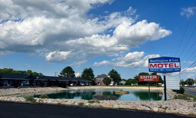 Montross Hotel | Washington & Lee Motel