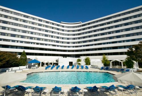 Logan Circle Hotel | Washington Plaza Hotel
