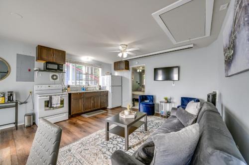 Des Moines Apartment | Washington Vacation Rental Near Seattle and Tacoma