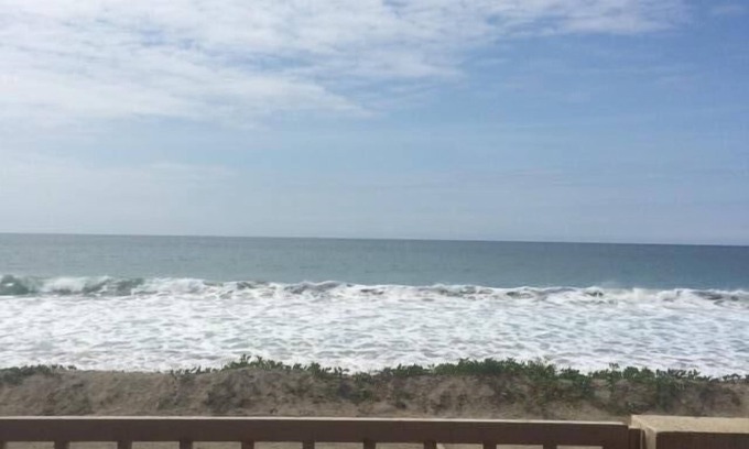 San Mateo Condo | WATCH & HEAR THE WAVES FROM BEAUTIFUL OCEAN FRONT CONDO