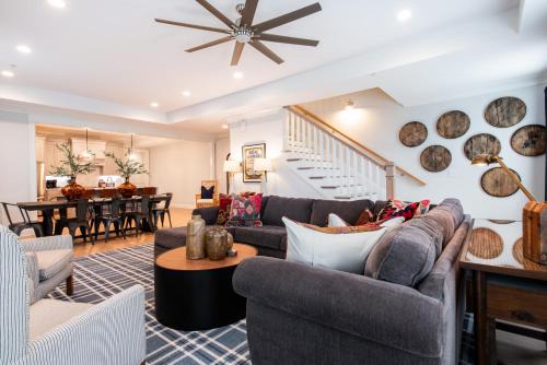 Prospect House | Watch Hill Manor Bourbon Commons