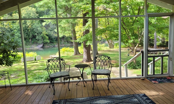 Jersey Shore Cottage | Water Front Cottage on Pine Creek Gorge and Rail Trail!
