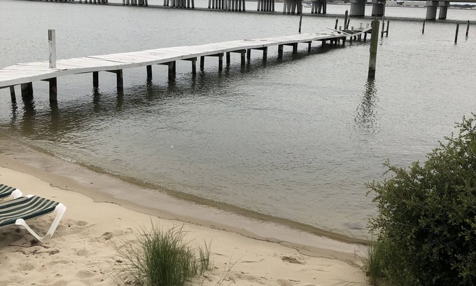 Willoughby Spit House | Water Front Delight on the Bay
