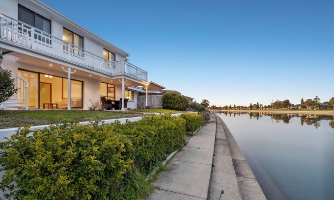 West Lakes House | Water front Living in West Lake!