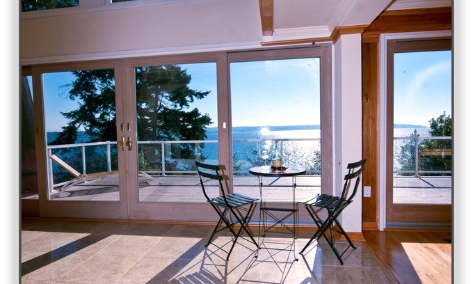 Marysville House | Water Front Spacious Home with a View - Vacation in Paradise!