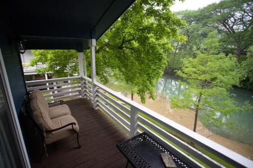 New Braunfels House | Water Haus
