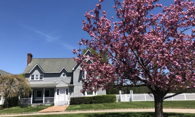 Water Mill House | Water Mill Perfection: Tennis, Saltwater Pool, Winery, Art Museum, Kids Oasis