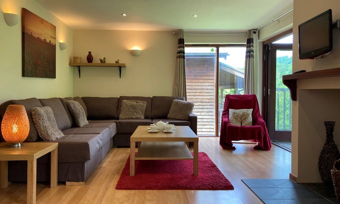 Mottistone Ski Chalet | Water Mill Vacations, Badgers Oak