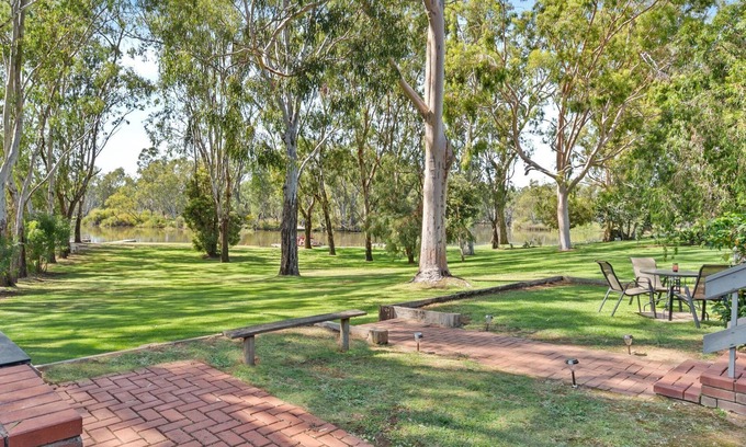 Bundalong House | Water's Edge Bundalong