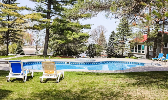 Wasaga Beach Cottage | Water-view 2-story cottage with grill, heated outdoor pool