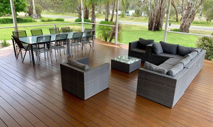 Torrumbarry House | Water views and Murray River access direct from the lagoon