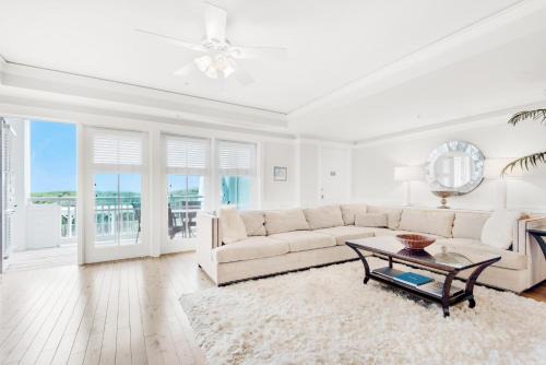 Gulf District House | Watercolor Townhouse 9