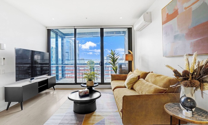 Docklands Apartment | Waterfront 1BR Docklands Apt Collinsst Freeparking